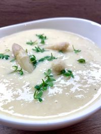 Spargel-K&auml;se-Suppe (mit Speckw&uuml;rfeln)